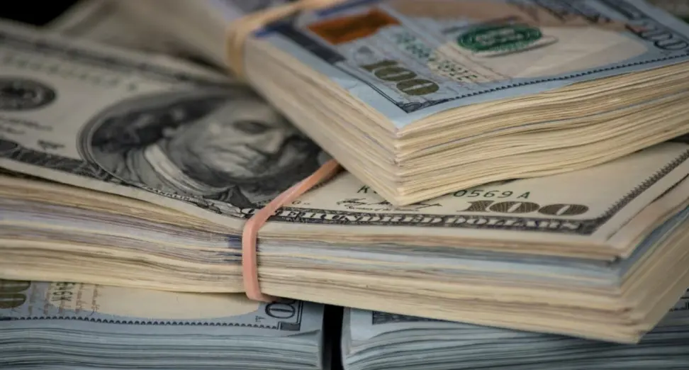 Dólar hoy: a cuánto cotizan el blue, el oficial y las opciones financieras este miércoles 5 de agosto