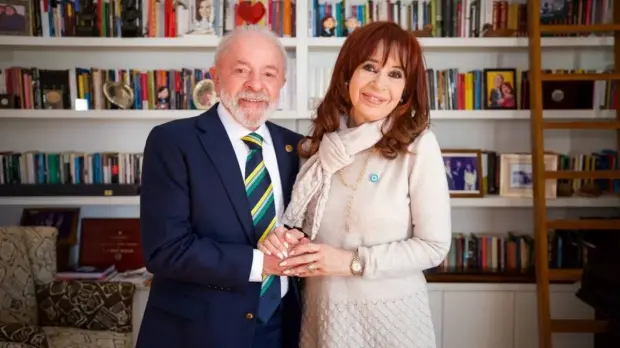 Eduardo Bolsonaro cruzó a Cristina Kirchner: «Se inspira en Lula»