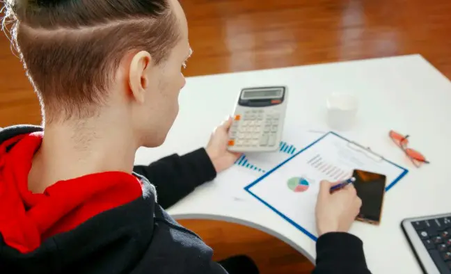 Exclusivo curso financiero gratis para jóvenes con la UBA