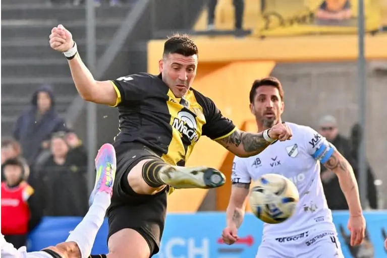 Deportivo Madryn aplastó a All Boys