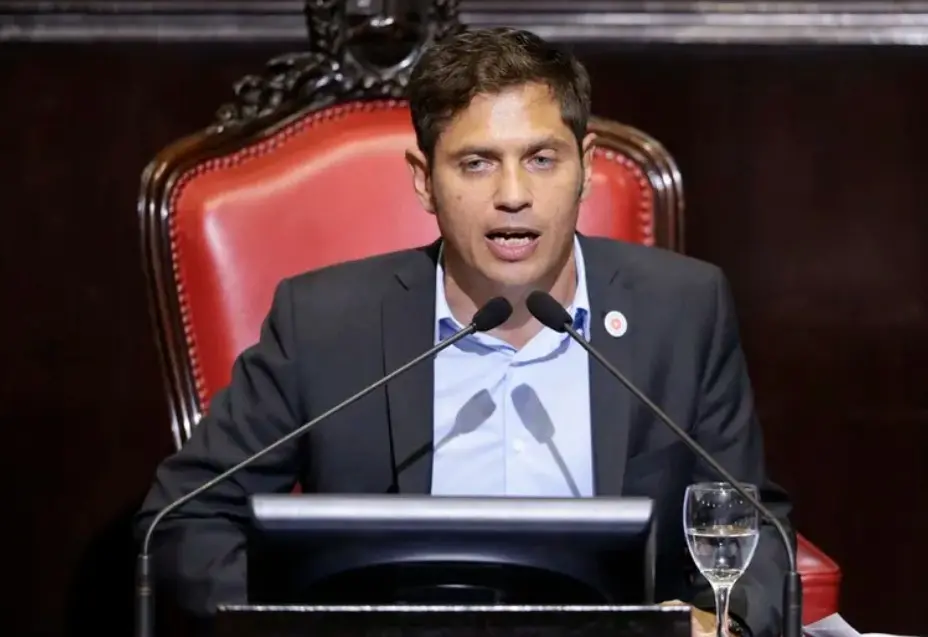 «Es un mecanismo tan sencillo como perverso»: Kicillof acusó a Milei de extorsionar a los gobernadores por las PASO
