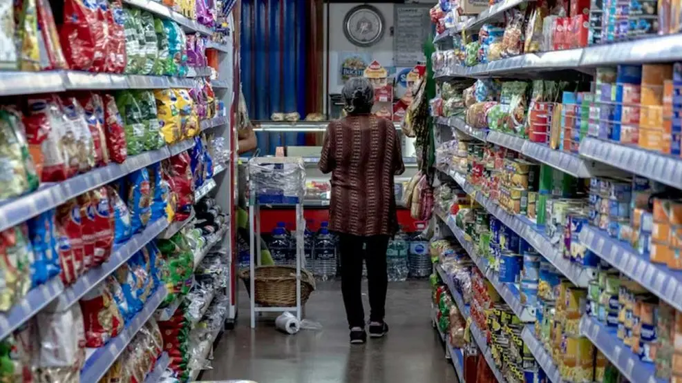 Las proyecciones privadas anticipan que la inflación de julio podría anotar un leve rebote