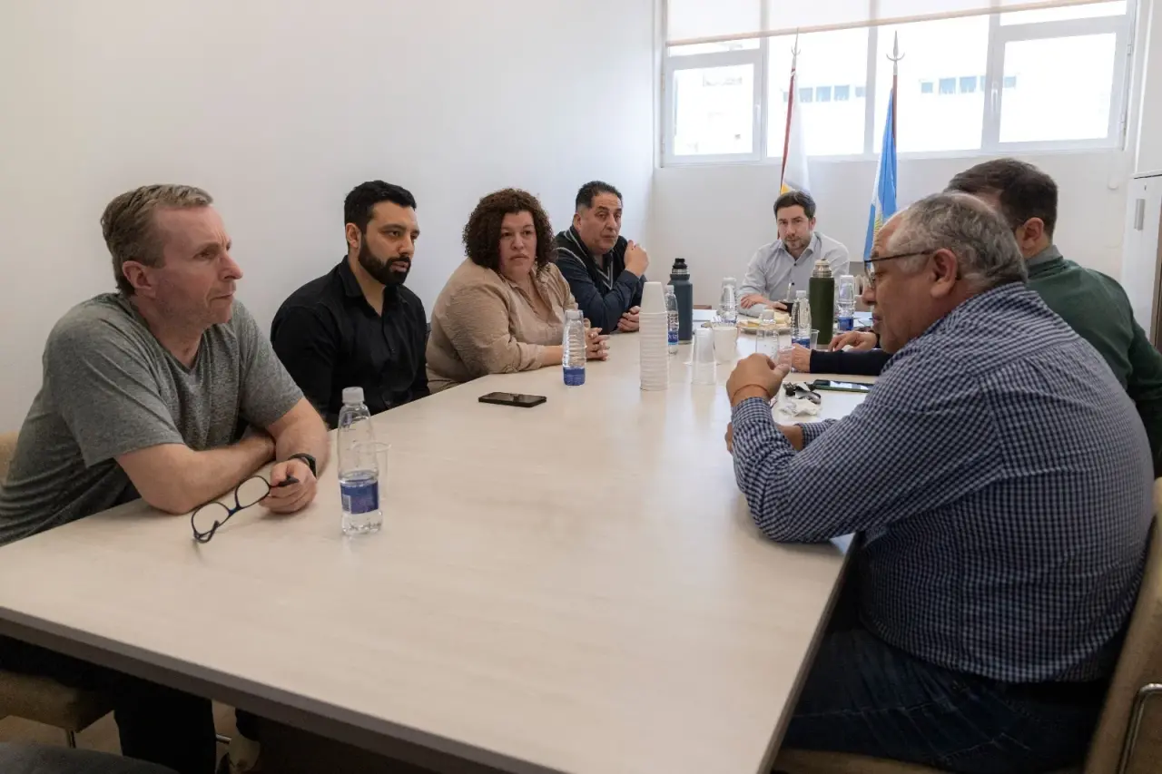 El Municipio de Comodoro y la SCPL iniciaron una agenda de trabajo para actualizar normativas de servicios públicos