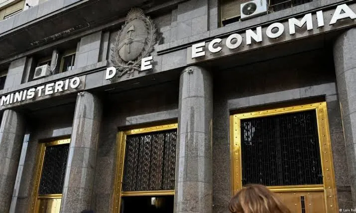 Las cuentas públicas habrían recuperado el superávit primario en julio tras el bache de junio