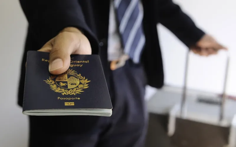 Argentina, Chile y Uruguay exigen pasaporte vigente para el ingreso de turistas extranjeros