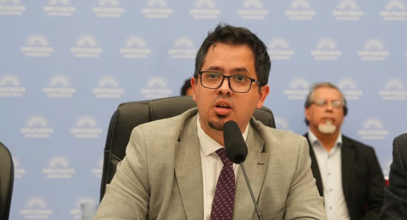 Morosidad familiar: LLA avanza pero la oposición busca el zarpazo