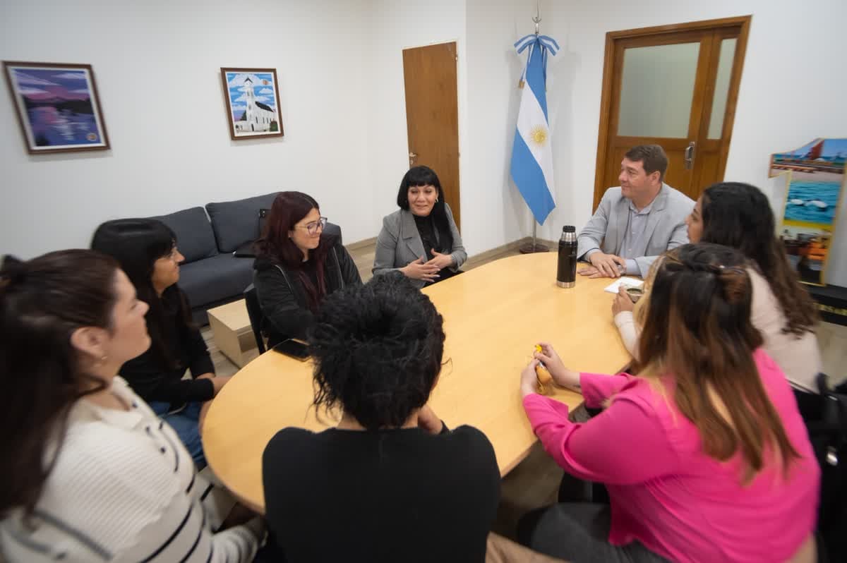 Siete profesionales de la salud mental de Rawson se ofrecieron a brindar acompañamiento voluntario a la comunidad