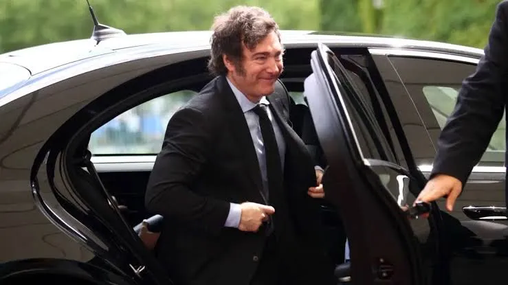 Javier Milei viaja a Misiones para cerrar la convención anual del IAEF en Puerto Iguazú