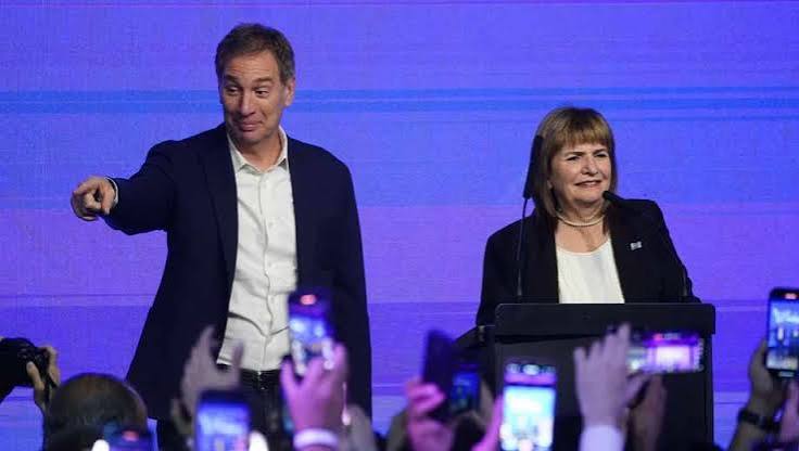 Diego Santilli evitó la polémica con Patricia Bullrich, aunque aclaró: «Los temas nuestros los hablamos el martes»