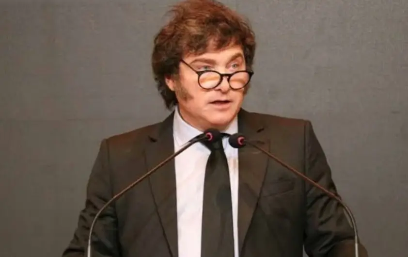 Cumbre en Balcarce 50: Milei reunió a sus legisladores y les exigió salir a combatir los «microclimas» de la economía