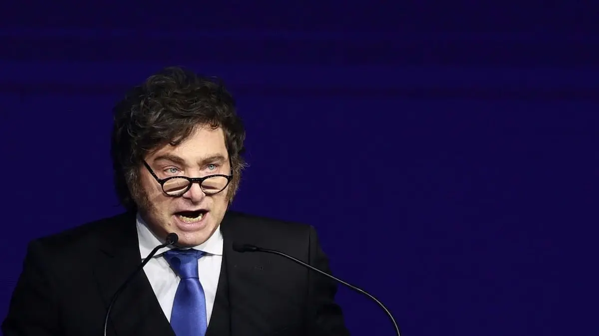 Freno a la reforma electoral y caída en las encuestas: los frentes que complican los planes de la Casa Rosada