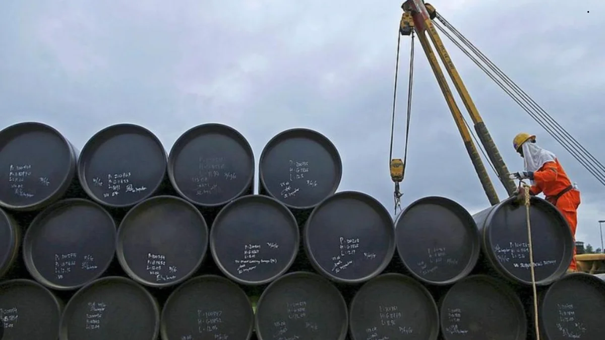 El petróleo escala y se acerca a los US$ 100 por barril ante la escalada militar entre Estados Unidos e Irán