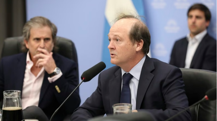 Renunció Daniel González a la Secretaría de Energía y Minería