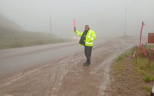 Comodoro bajo la lluvia: barro, neblina y serias dificultades para acceder a las escuelas