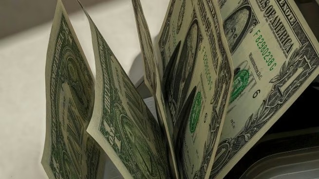 Dólar blue a $1.555: todas las cotizaciones financieras y el dólar cripto este domingo