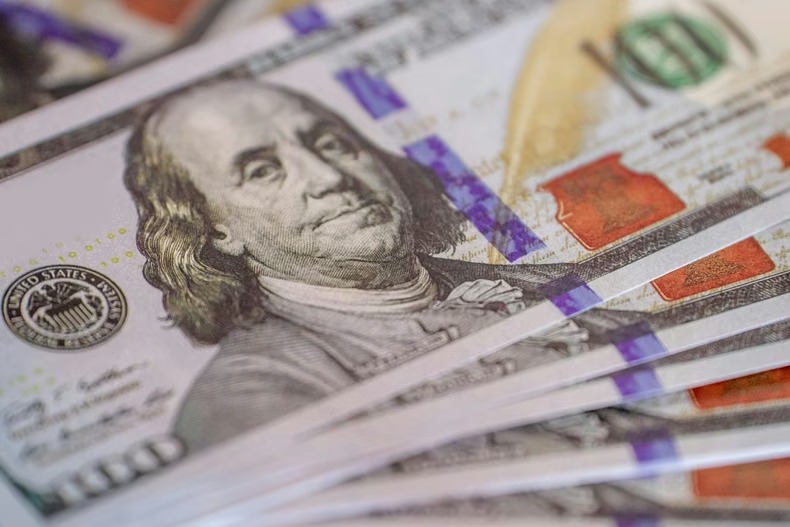 Dólar y reservas: el Banco Central sumó divisas en una jornada de estabilidad cambiaria y baja del riesgo país