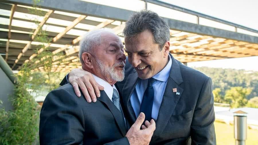 “Del lado Lula de la vida”: Sergio Massa reafirmó su respaldo al presidente brasileño en la previa del balotaje