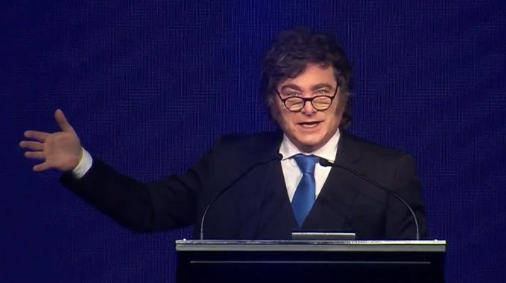Milei celebró el récord de exportaciones en la AOG Patagonia