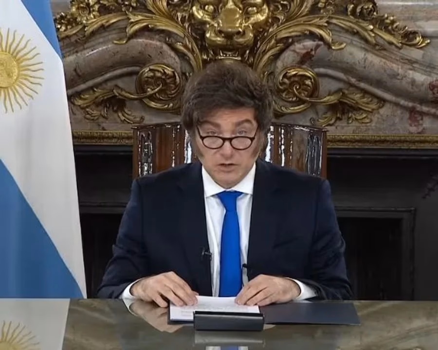 ¡Giro en el Gabinete! Milei mete mano en dos áreas clave