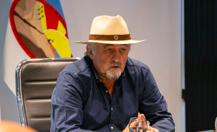 Othar: «Sampaoli elige poner palos en la rueda por capricho»
