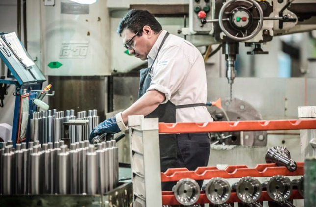 Se desplomó el uso de la capacidad industrial