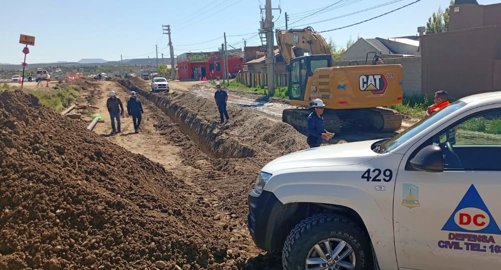 Tras el derrame en Km. 14, el Municipio supervisa los trabajos de recuperación