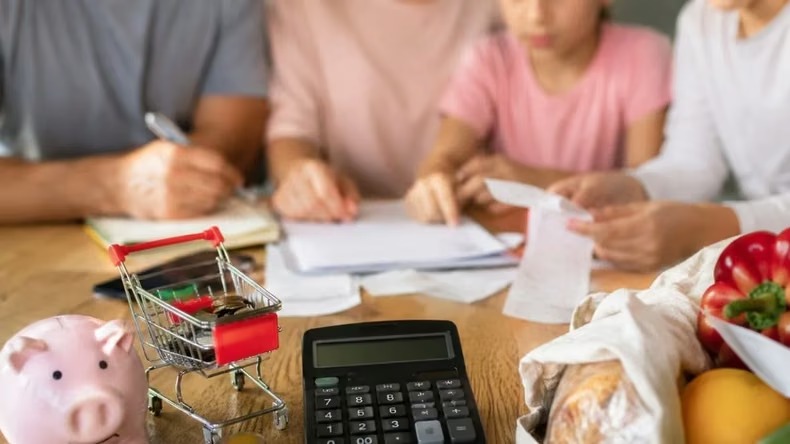 Canasta básica de septiembre: una familia tipo necesitó $1,6 millones para no ser pobre