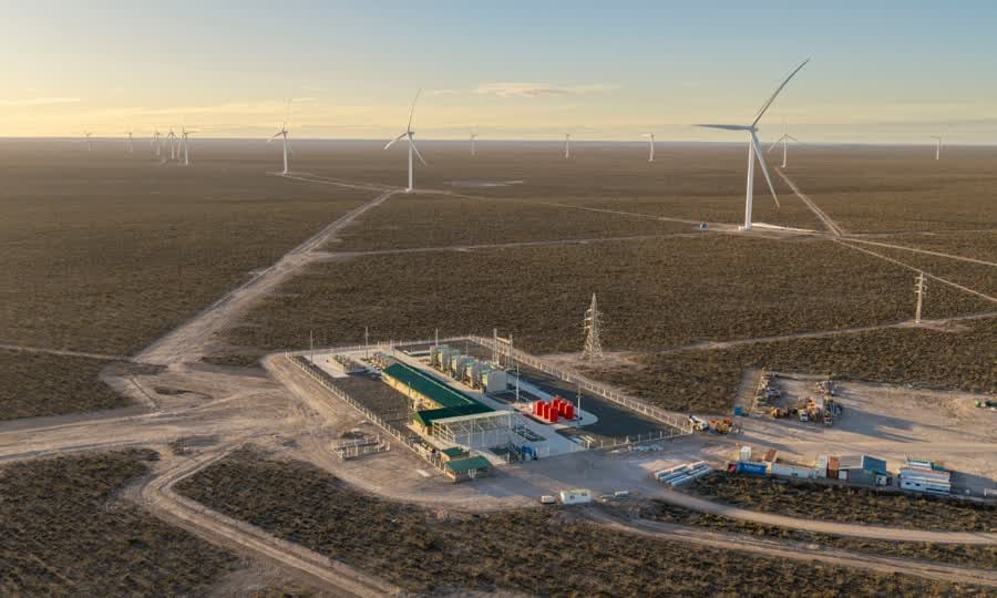 Chubut presiona por obras de alta tensión para liberar proyectos eólicos y exige una tarifa eléctrica diferencia