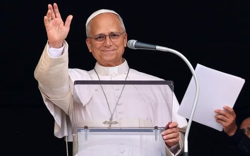 León XIV encabezó el Ángelus tras la cirugía: «Agradezco de corazón las oraciones»